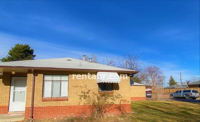 Building Photo - 3400 Sheridan Boulevard