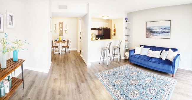 Building Photo - Chelsea Gardens DNU