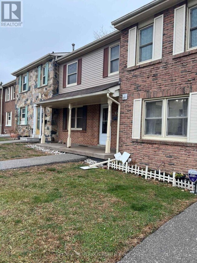 Building Photo - 2051 Bridletowne Cir