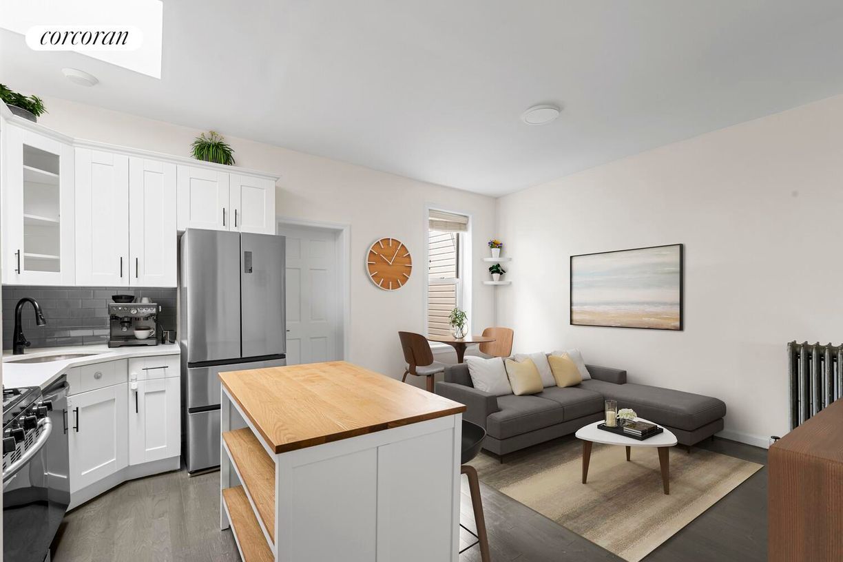 Foto principal - 566 Quincy St