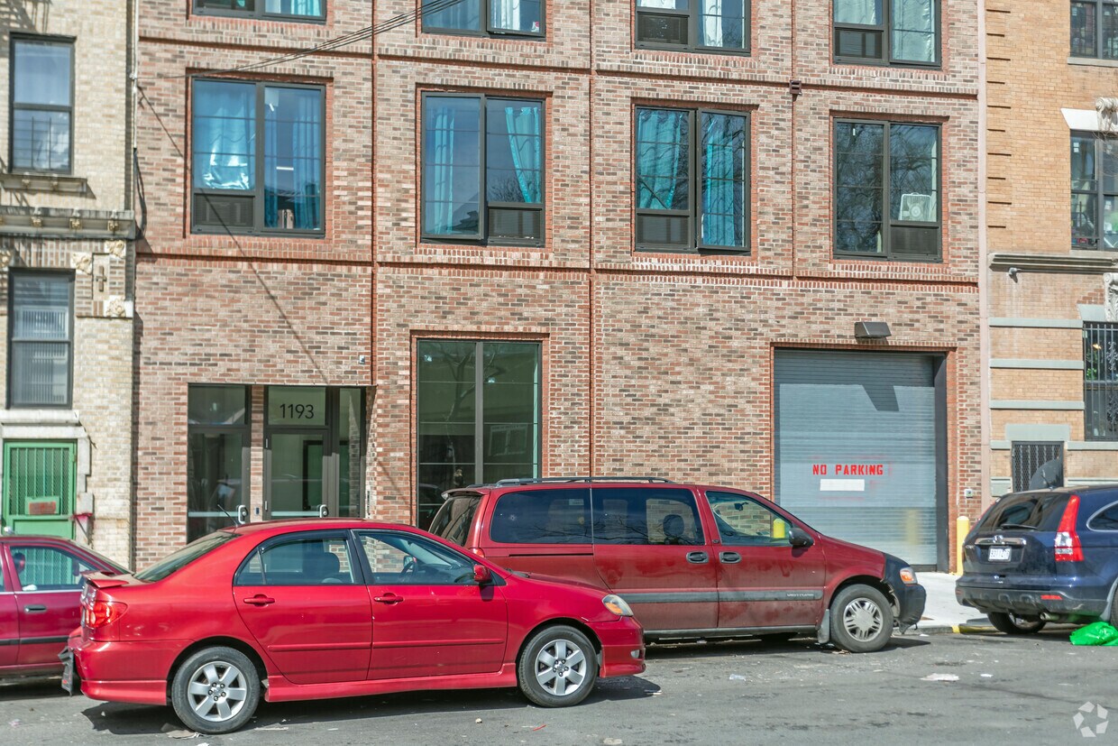 Foto del edificio - 1193 Fulton Ave