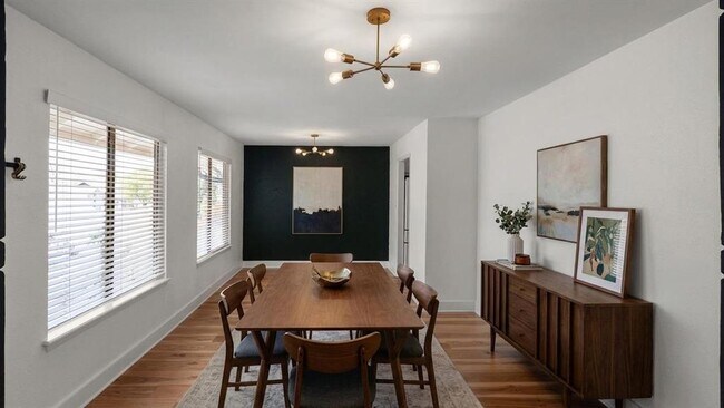 Foto del edificio - 6601 Blarwood Dr