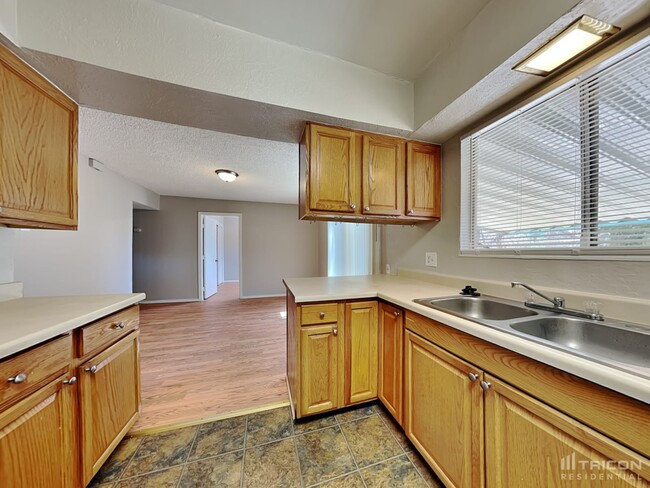 Foto del edificio - 1645 Vance Wy