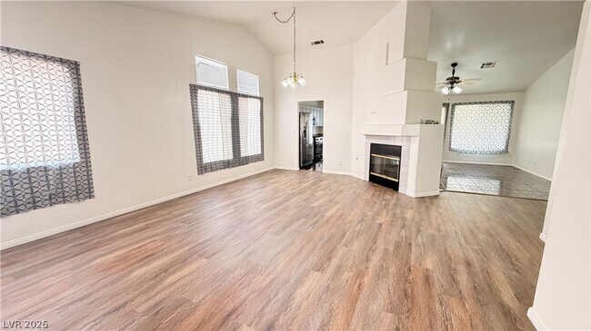 Building Photo - 6263 Dalbergia Ave