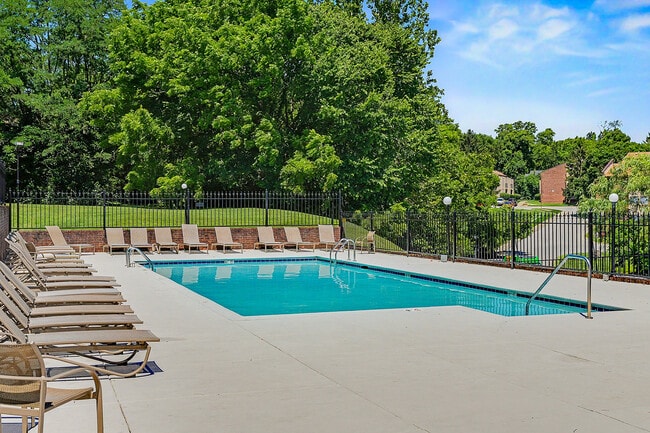 Building Photo - Boulder Creek Apartments