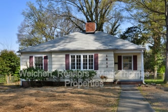 Building Photo - 1817 Hillcrest Dr