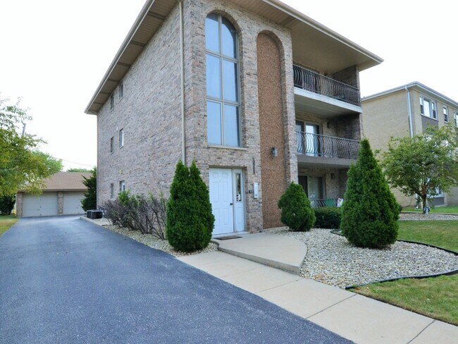 Foto del edificio - 10327 S Keating Ave