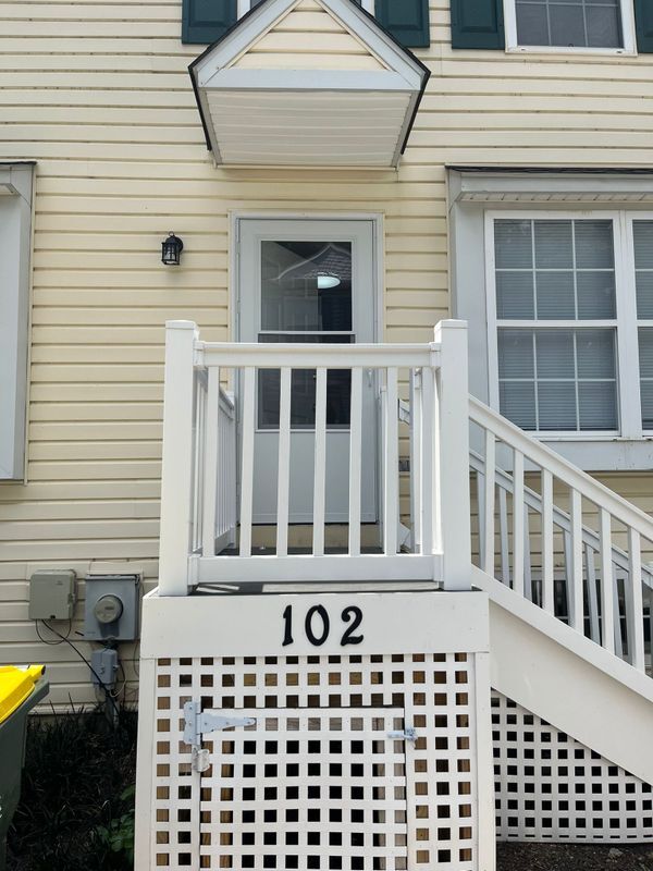Foto del edificio - 102 Gateway Dr