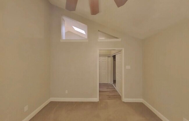 Foto del edificio - An Inviting 3-Bedroom Home Made for Memories