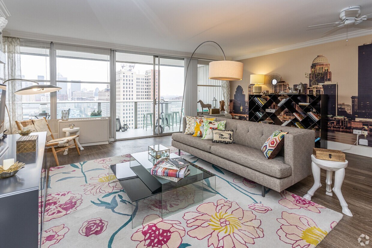 800 Tower City Club Apartments 800 S 4th St Louisville, KY