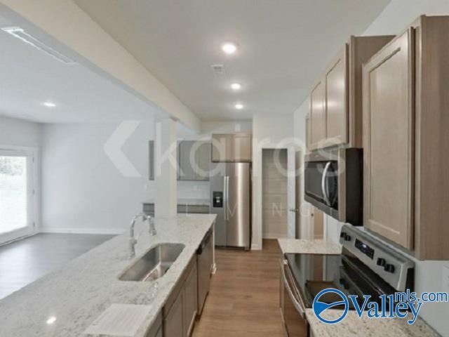 Foto del edificio - 6118 Taramore Ln NW