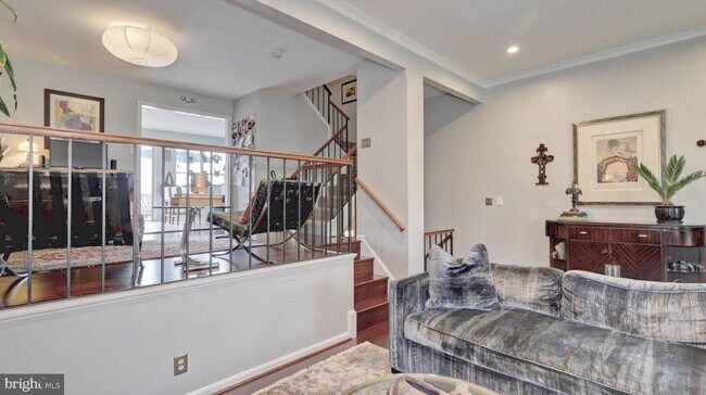 Foto del edificio - 44072 Florence Terrace