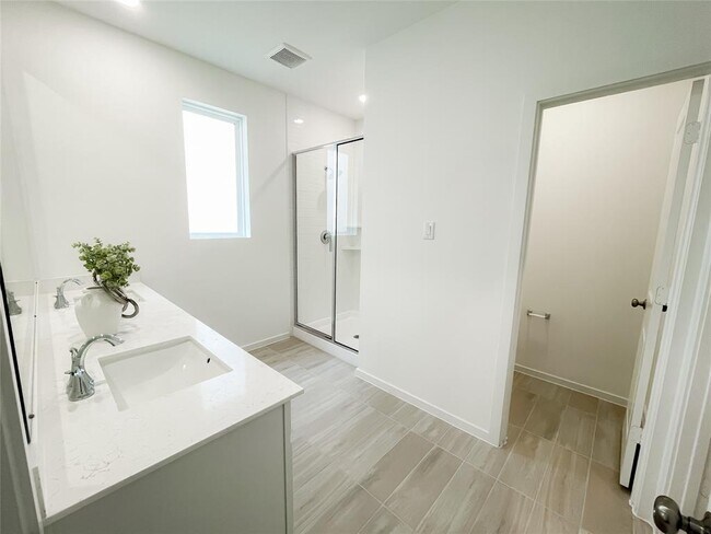 Foto del edificio - 6314 Laguna Terra Dr