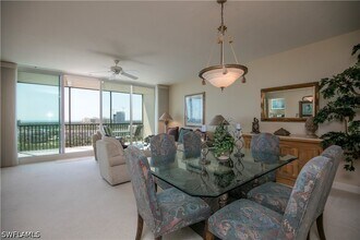 Building Photo - 430 Cove Tower Dr