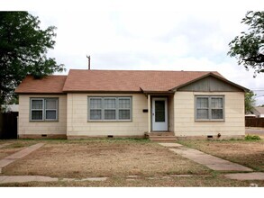 Building Photo - 2702 42nd St
