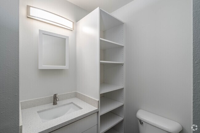 Estudio - 180 pies cuadrados - Baño - Husky Court Apartments