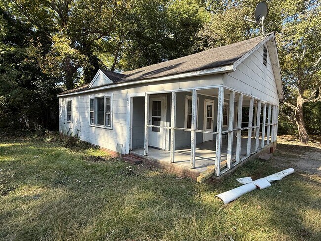 Foto del edificio - 2 Bedroom/1 Bath Home in Wadesboro