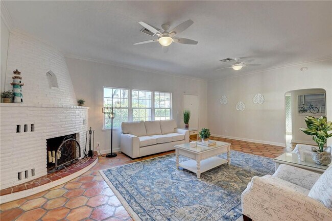 Foto del edificio - 302 NW 11th St