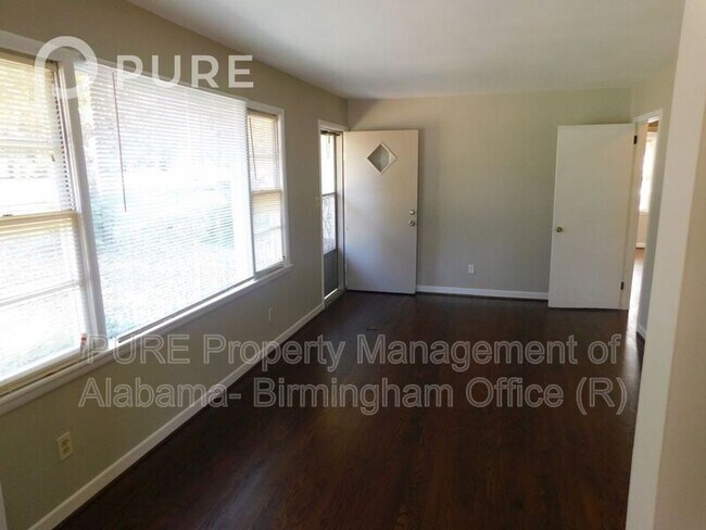 Building Photo - 1321 5 Mile Rd