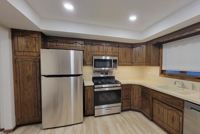Foto del edificio - 14531 S Ravinia Ave