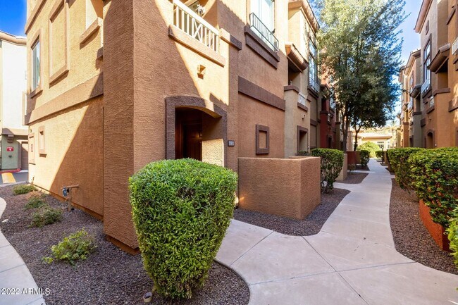 Foto del edificio - 1920 E Bell Rd