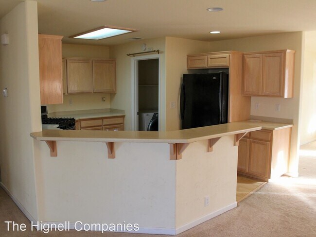 Building Photo - 3 br, 2 bath House - 1370 Lucy Way