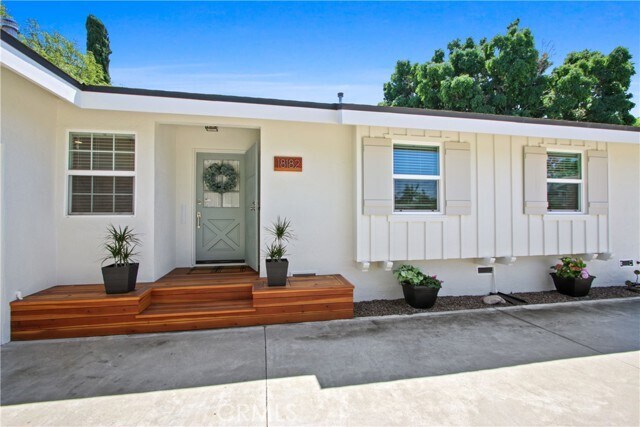 Foto del edificio - 18182 Theodora Dr