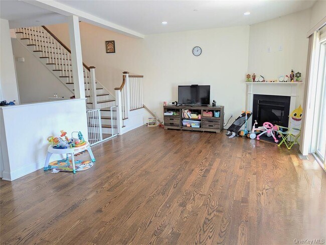 Foto del edificio - 304 Boulder Ridge Rd