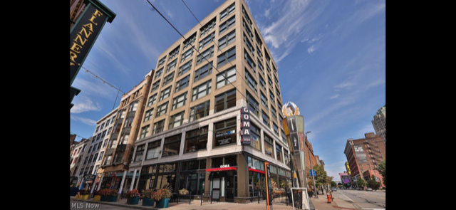 Building on E 4th - 2077 E 4th St