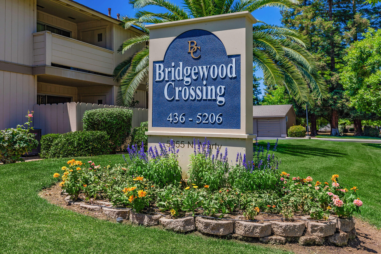 Primary Photo - Bridgewood Crossing