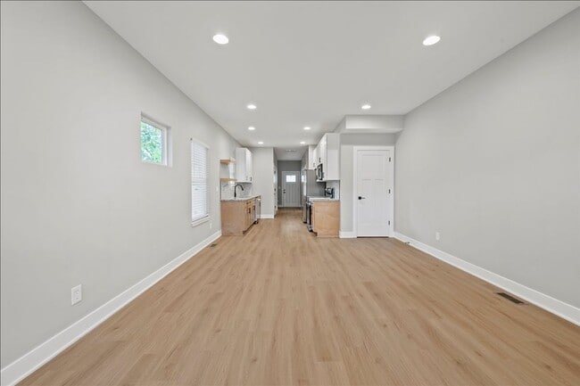 Photo - 617 W 39th St Townhome