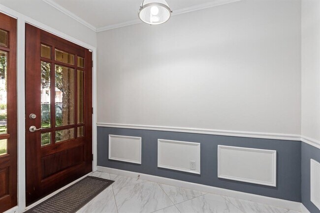 Building Photo - 14531 Bramblewood Dr