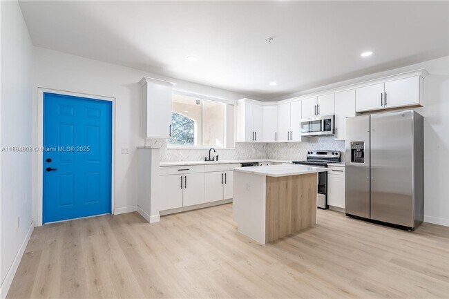 Foto del edificio - 2575 SW 64th Ave