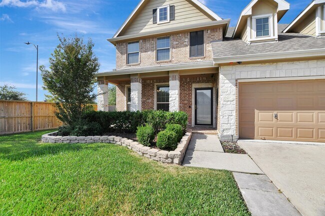 Foto del edificio - 15103 Sun Glaze Ct