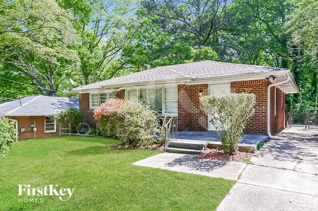 Building Photo - 5632 Cypress Dr