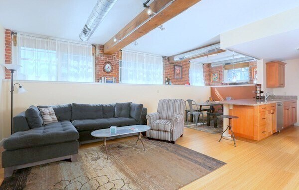 Foto del edificio - 22 Cottage Park Ave