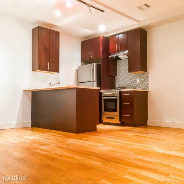 Primary Photo - 22 Fayette St