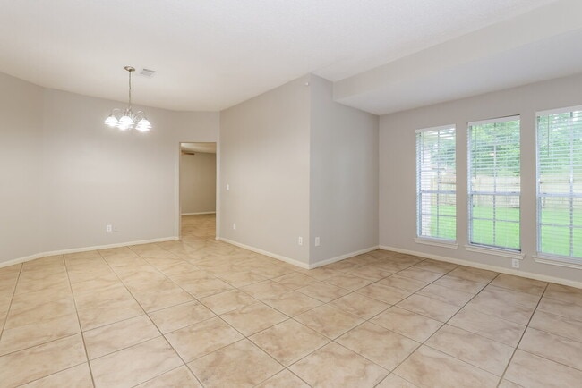 Foto del edificio - 12603 Mill Ridge Dr