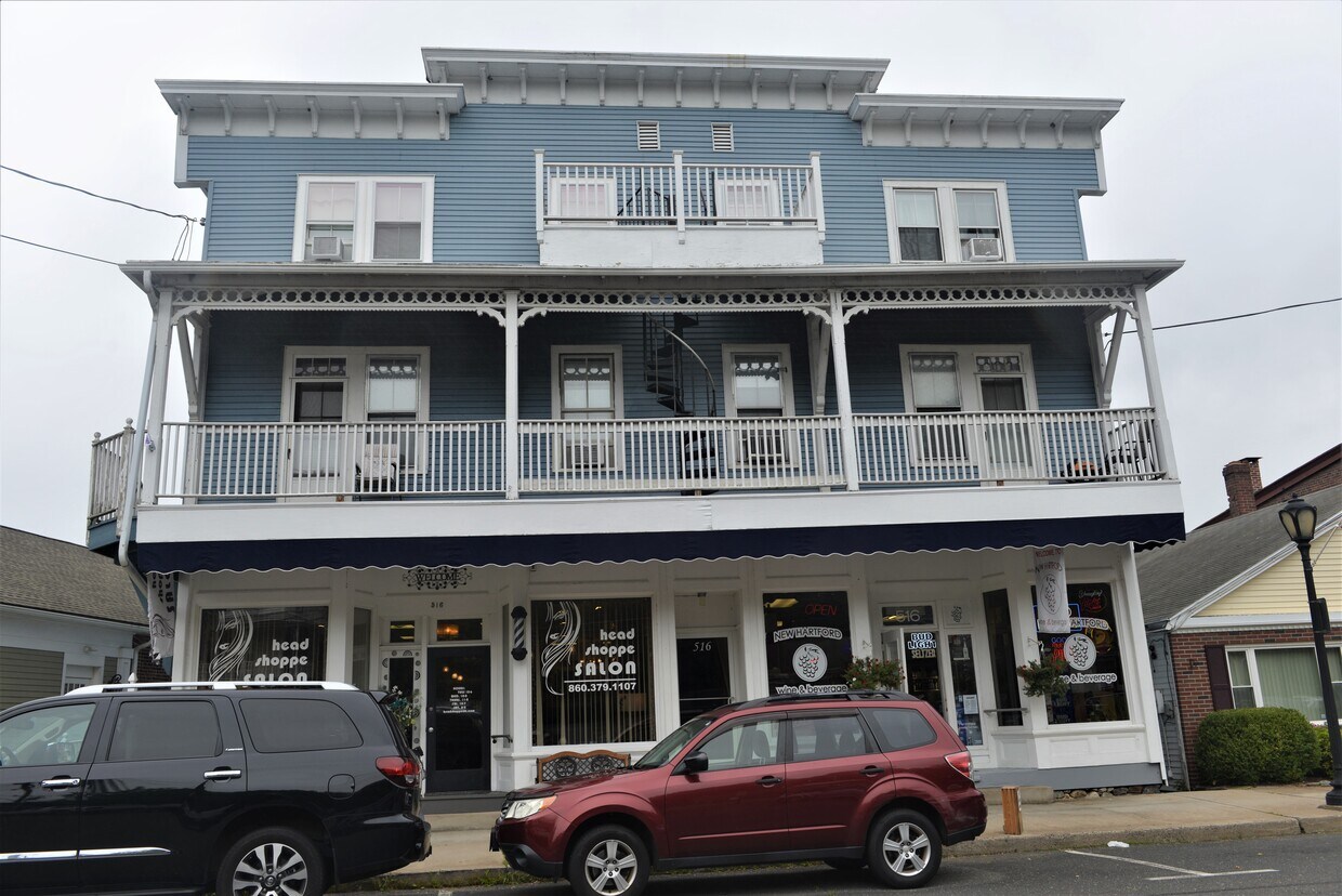Primary Photo - 516 Main St