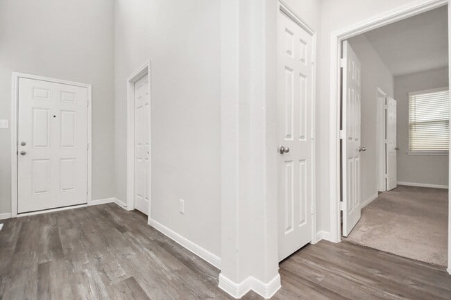 Foto del edificio - 424 Camino Bay Dr