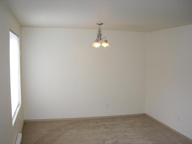 Building Photo - 2 bedroom in Lake Stevens WA 98258