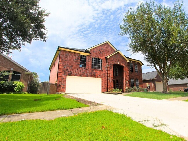 Foto del edificio - 203 Green Cedar Dr