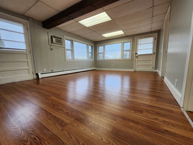Foto del edificio - 3380 E Main Rd