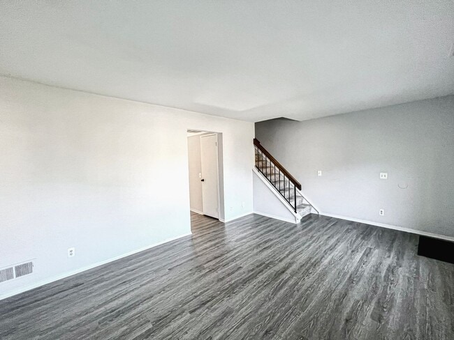 Foto del edificio - Recently Renovated Contemporary Apartment In Lovely Mosbys Landing