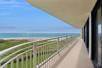 Building Photo - 3000 N Ocean Dr