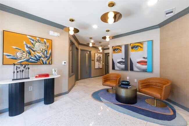 Foto del edificio - 1200 W Koenig Ln