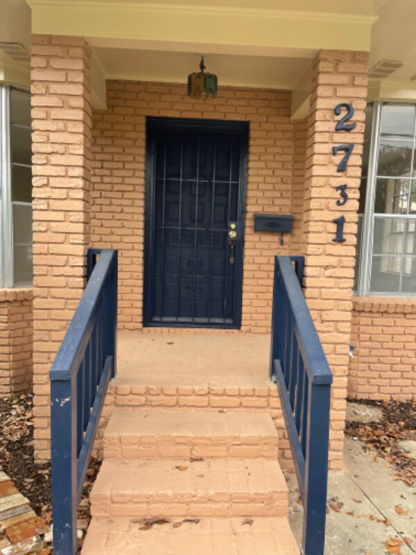 Foto del edificio - 2731 Michelli Dr