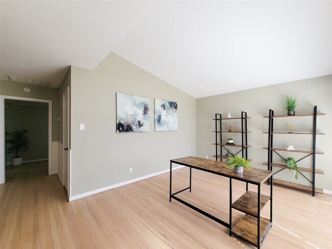 Foto del edificio - 2318 Ansbury Dr