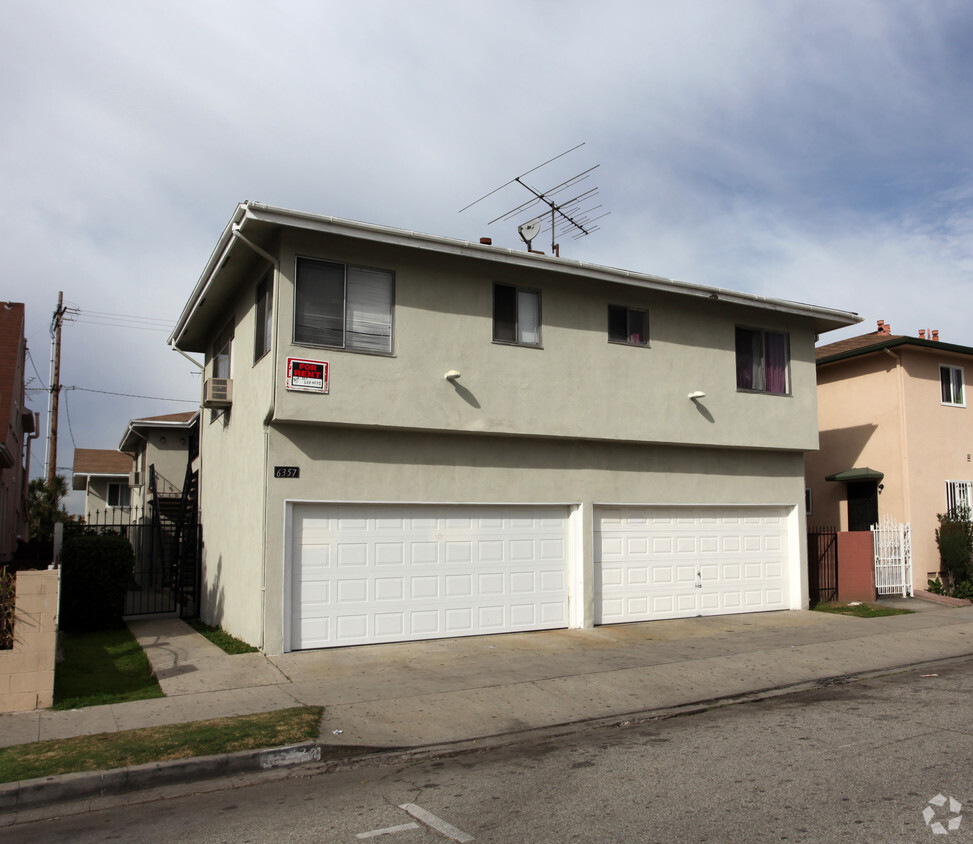 Primary Photo - 6357 Templeton St