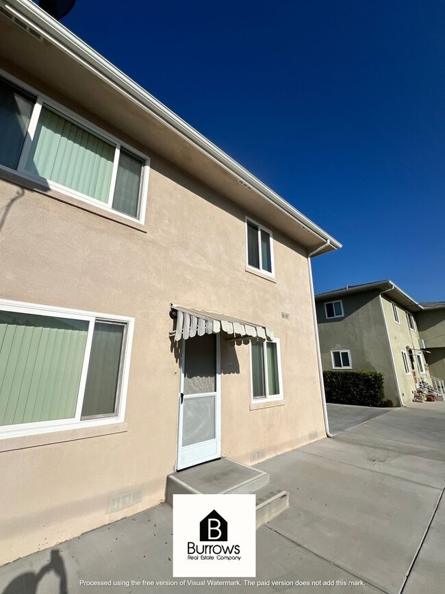 Foto del edificio - Mid-town Ventura:  Single story two bedroo...